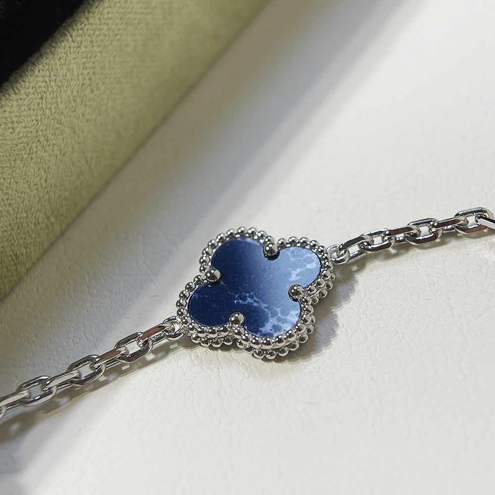 [Everoly JW]CLOVER 5 MOTIF PIETERSITE SILVER BRACELET